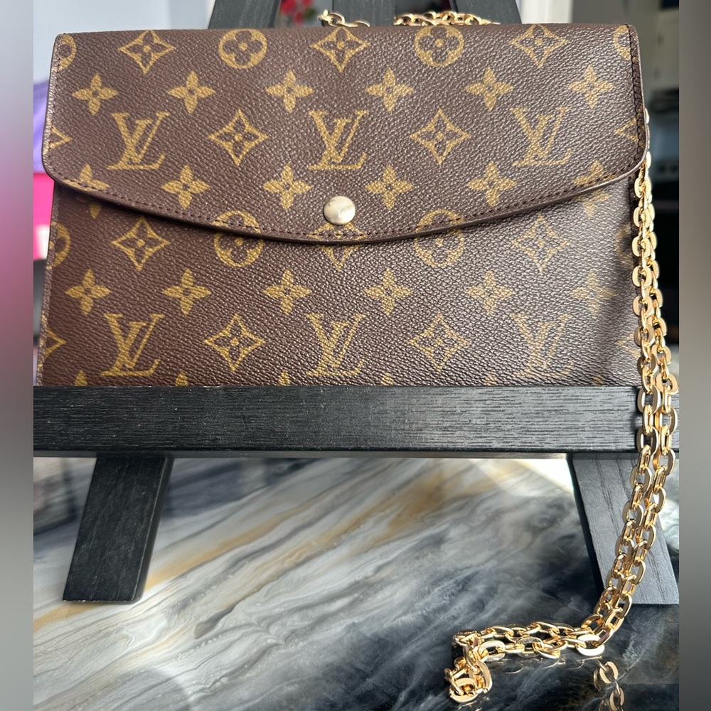 Louis Vuitton Double Rabat Pochette
